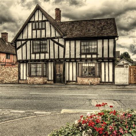 history of the tudor house.